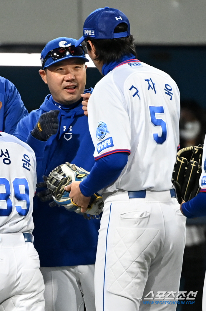"설명할 수 없는 감정이 들었다" '영웅'과 '스승' 앞 선제 결승포, …