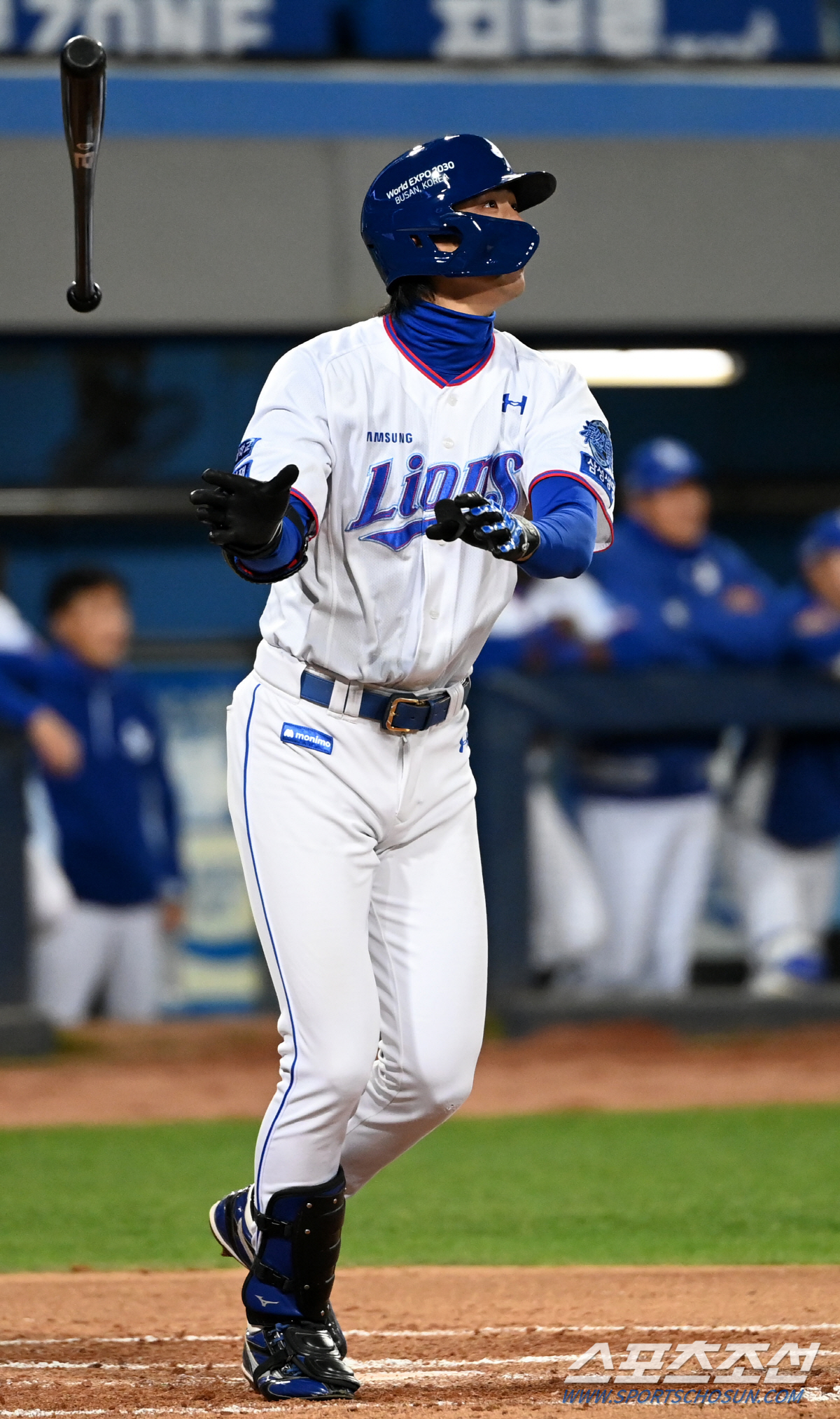 "설명할 수 없는 감정이 들었다" '영웅'과 '스승' 앞 선제 결승포, …