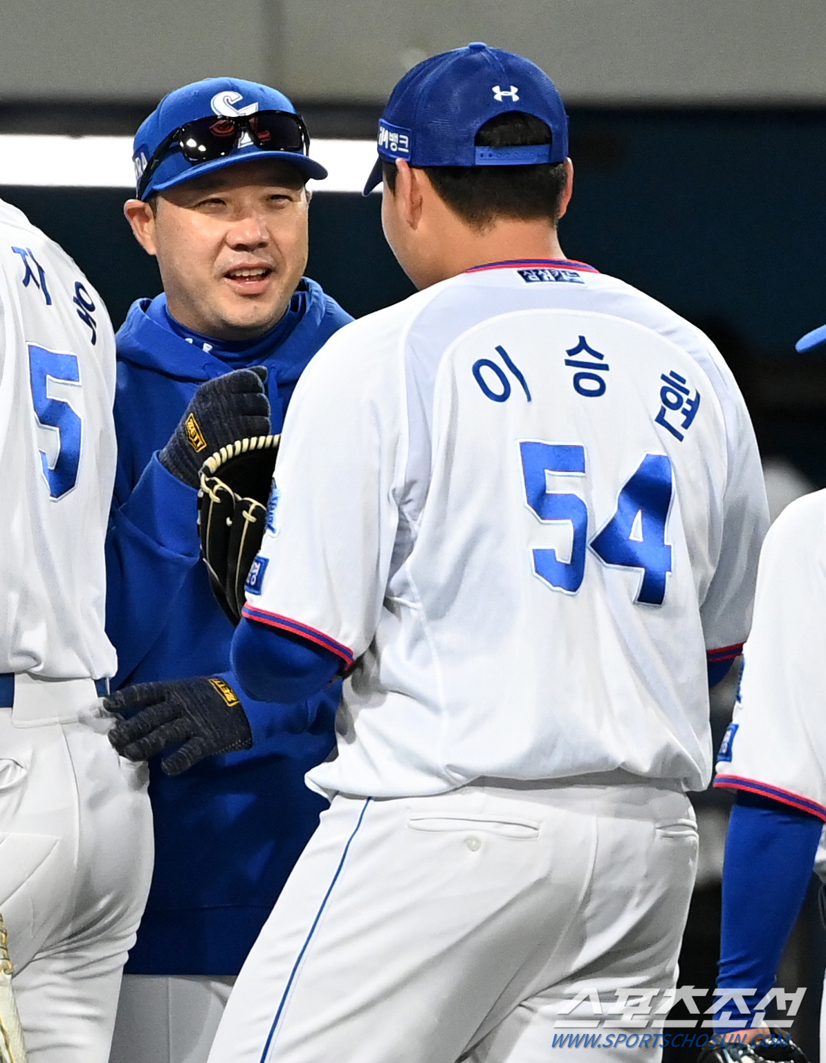 "승환 선배님은 제 이정표" 최형우에 끝내기 스리런포 허용한 악몽의 밤,…