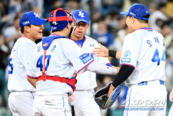 '너 똑바로 안할래~'사자군단 뉴 클로저의 쫄깃했던 9회, 간 떨어질 뻔…