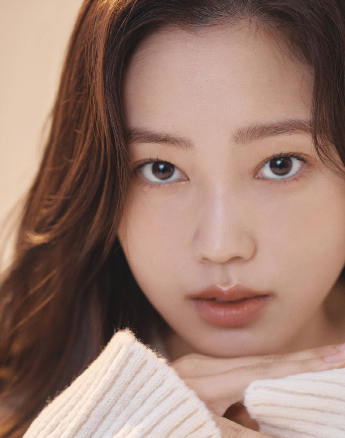 [공식] 최리, 아티스트컴퍼니 전속계약…정우성·이정재 손 잡았다