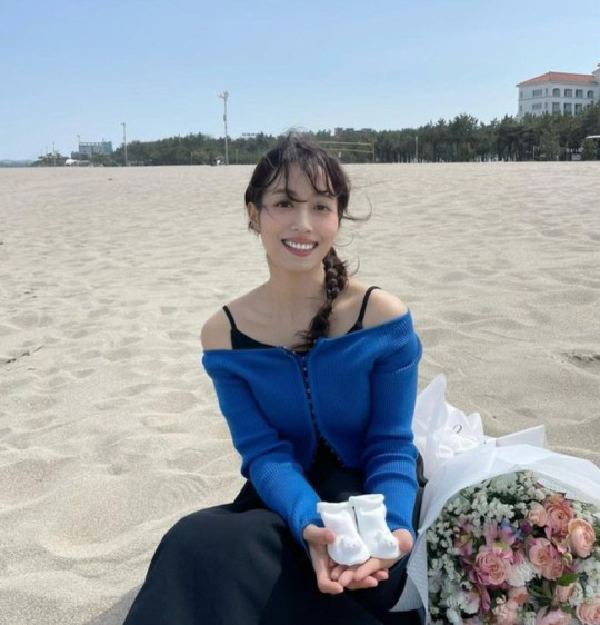‘영국인 작가♥’ 임현주, 38살에 자연 임신 “기적 같은 축복이 찾아왔…