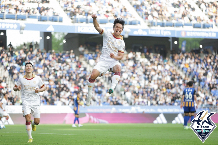 [인터뷰]항저우AG→파리올림픽 꿈꾸는 포항 고영준 "이강인 동기부여…큰 …
