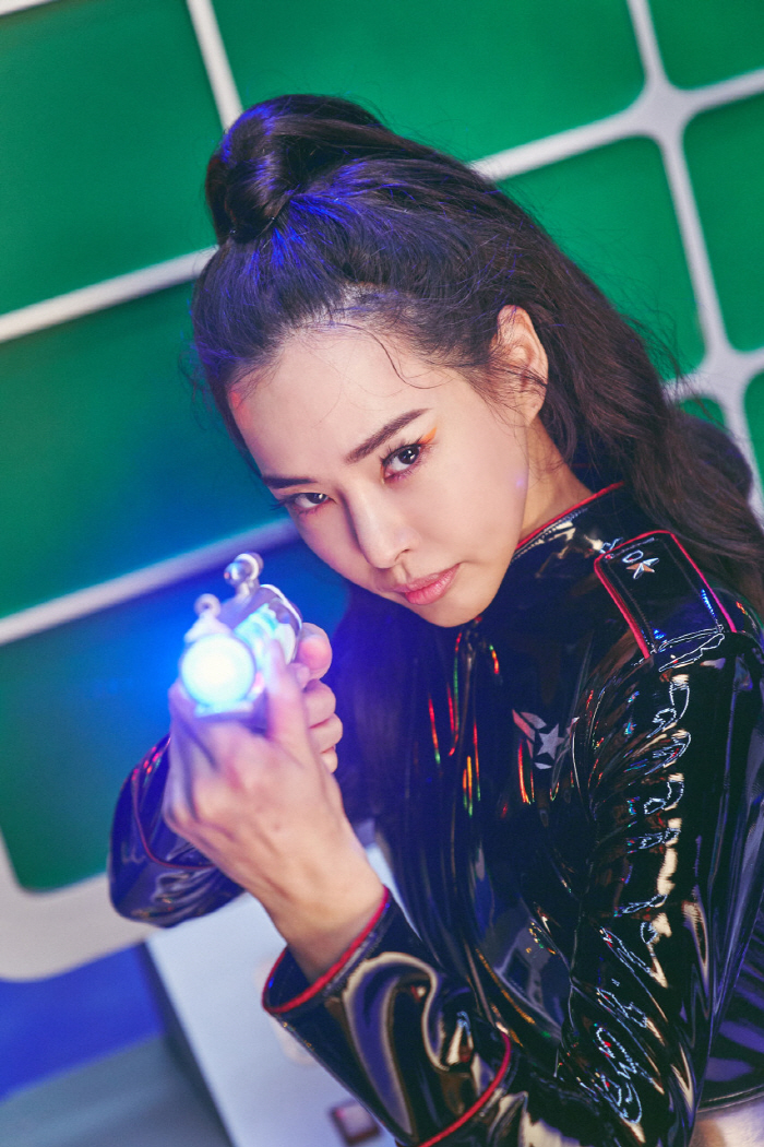 "꿀언니는 진심이야"…이하늬, '킬링 로맨스'에 다 걸었다