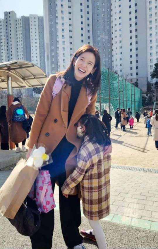 정가은, 8살 학부형 된 싱글맘 일상..."유치원 때가 좋았지"