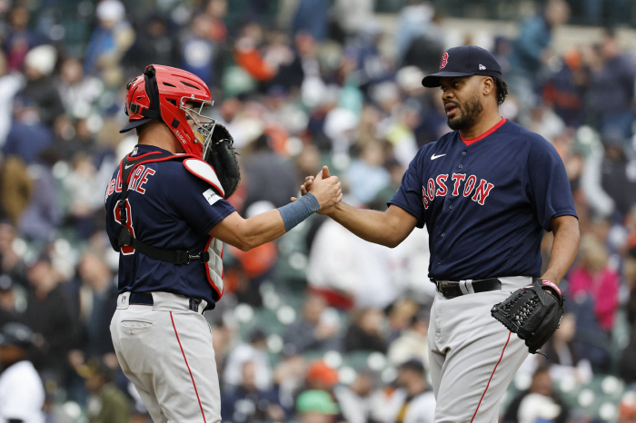 397S 동률... 킴브럴 vs 젠슨. MLB 역사상 7번째 400세이브…