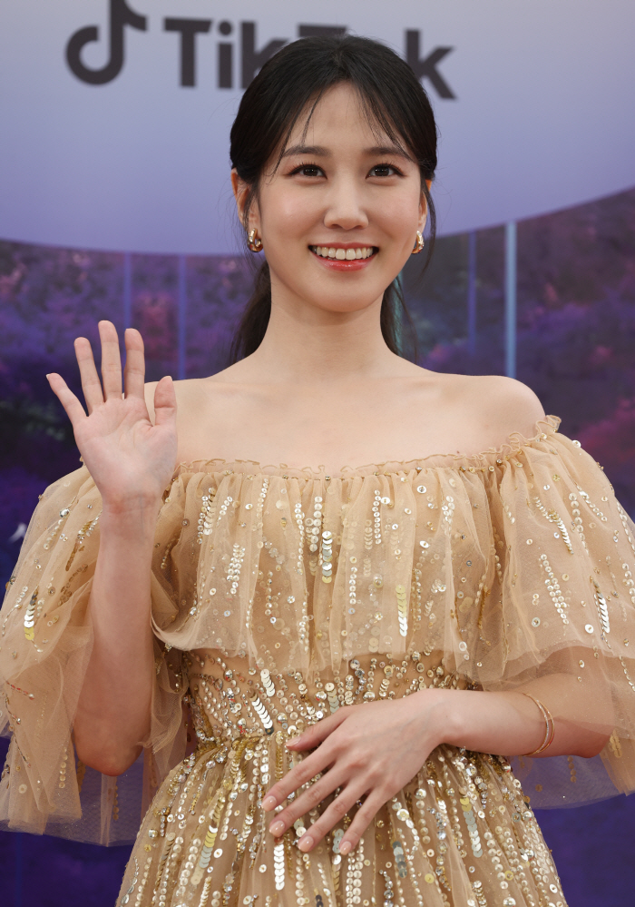 '백상 대상' 박은빈 "내 삶, 전과 다르지 않을 것..다시 길 찾아 나…