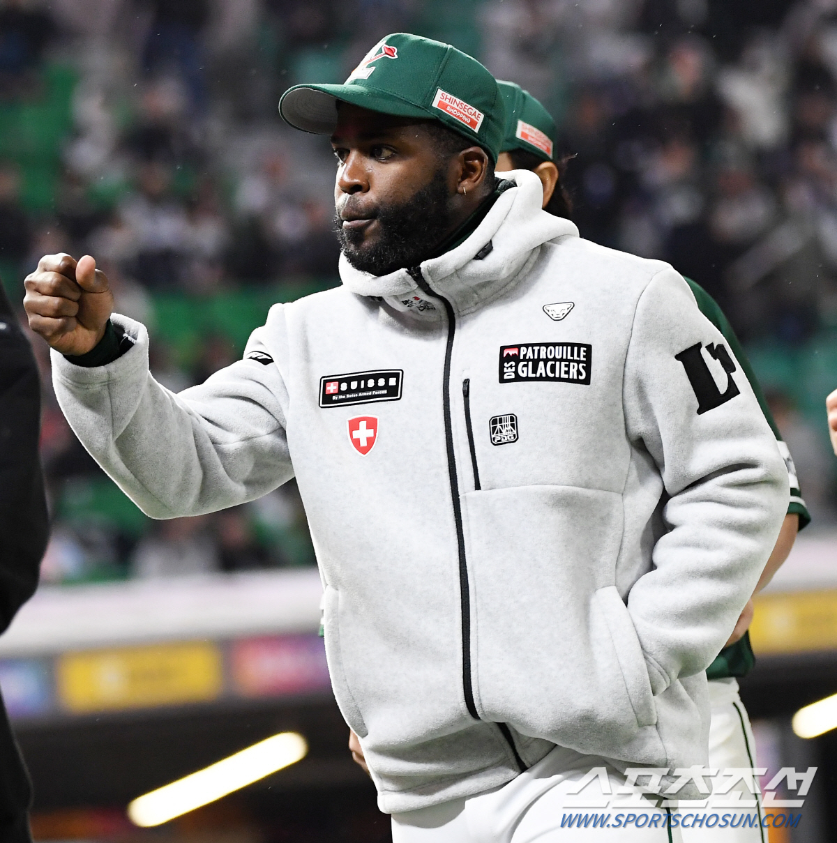 '득점권 타율 0.353' 복덩이 에레디아...치고 달리고! '타점 먹방…