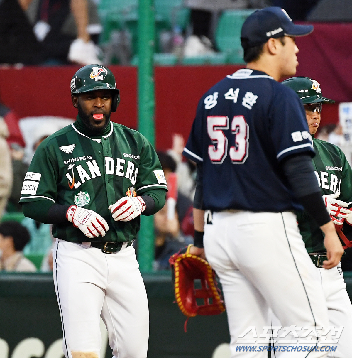 '득점권 타율 0.353' 복덩이 에레디아...치고 달리고! '타점 먹방…