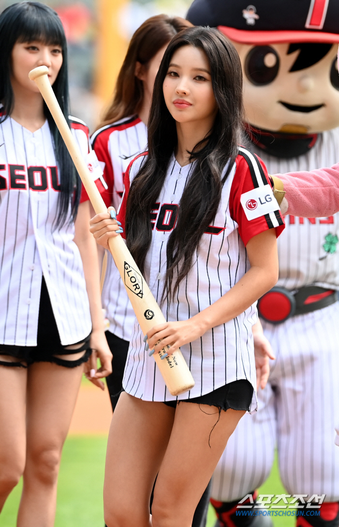 (여자)아이들이 찾은 잠실구장, 이틀 연속 매진. KIA-LG 3연전 7…