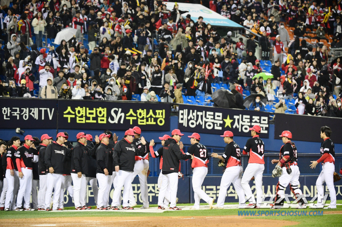 '이건 못보던 그림인데…' 엘롯기 동반 5강, 예측불가 순위싸움, 야구장…