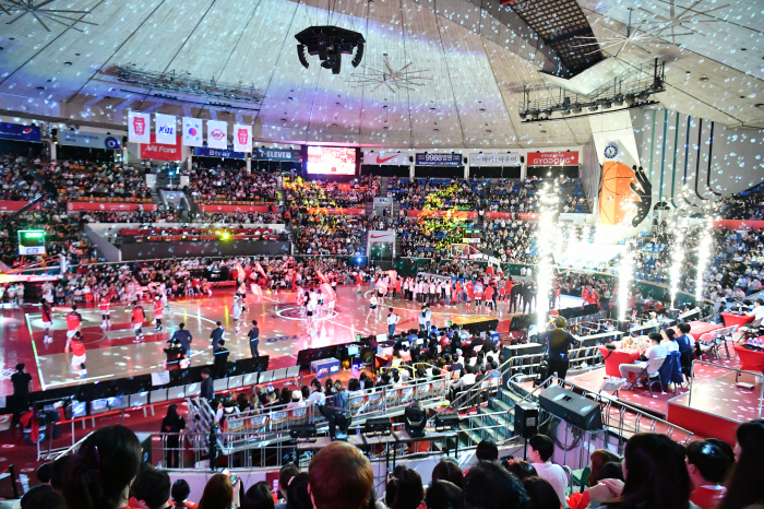 [KBL 챔프전]전희철표 '모험농구' 통했다. SK, KGC 100대91…