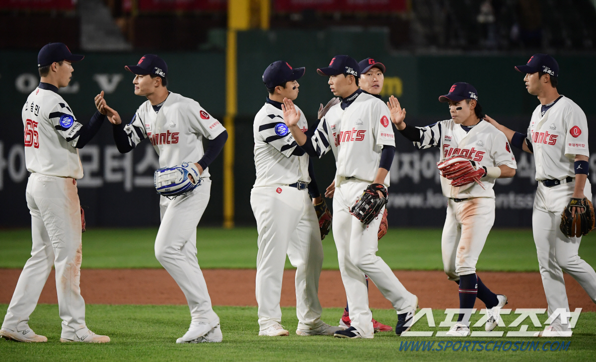 [핫포커스] 꿈틀대는 롯데 KIA, 뜨거워진 KBO리그