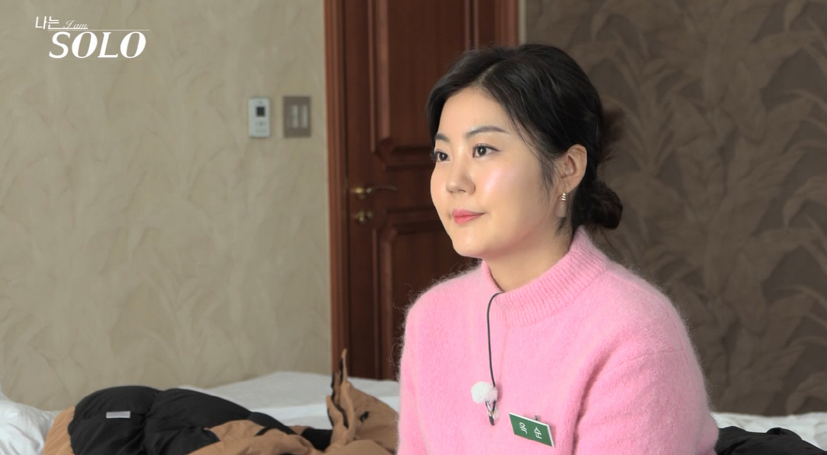 '제니 닮은꼴'이라더니…14기 옥순, 연애 스킬에 3MC '감탄' "로맨…