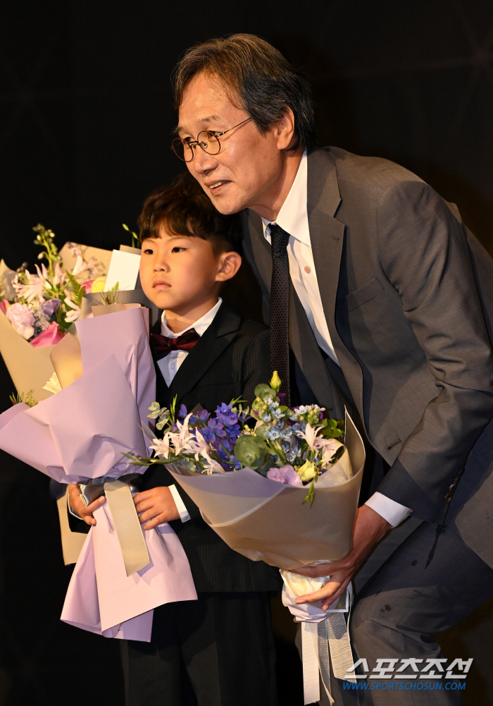 '이동국→신태용→홍명보→최순호→김정남→박태준' 추억+감동+눈물이 물결친 …