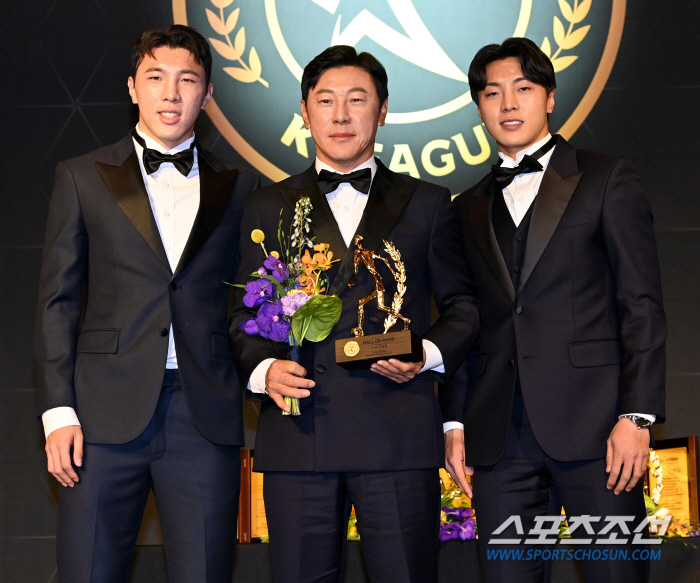 '이동국→신태용→홍명보→최순호→김정남→박태준' 추억+감동+눈물이 물결친 …