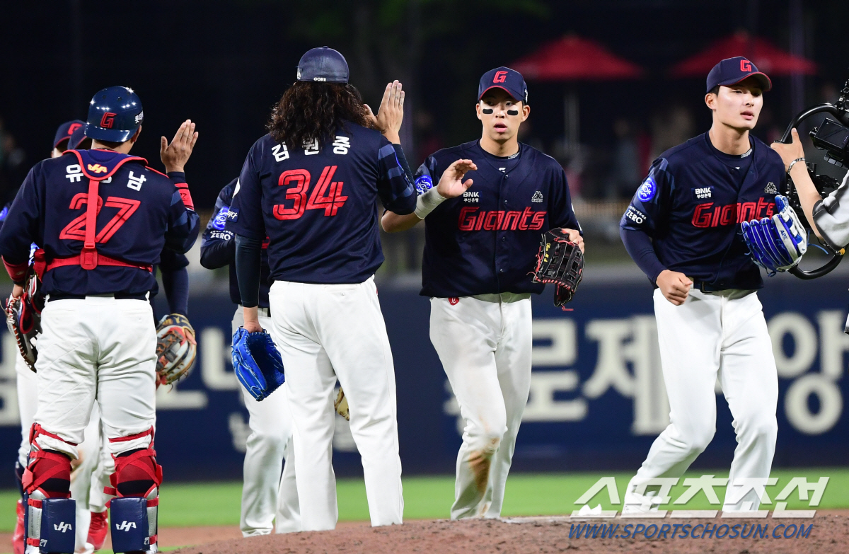 "원팀 스피릿!" 김민석→한동희가 이끈 9연승 질주…사령탑의 만족감 [광…