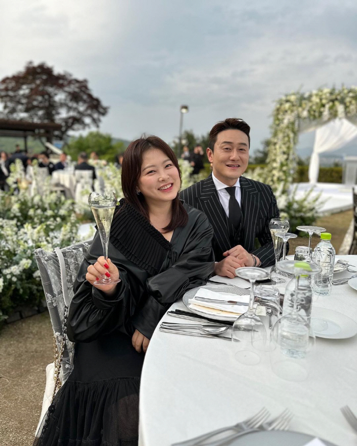 김원효♥심진화, 남의 결혼식장서도 애정 표현…"아직도 콩닥, 설레"