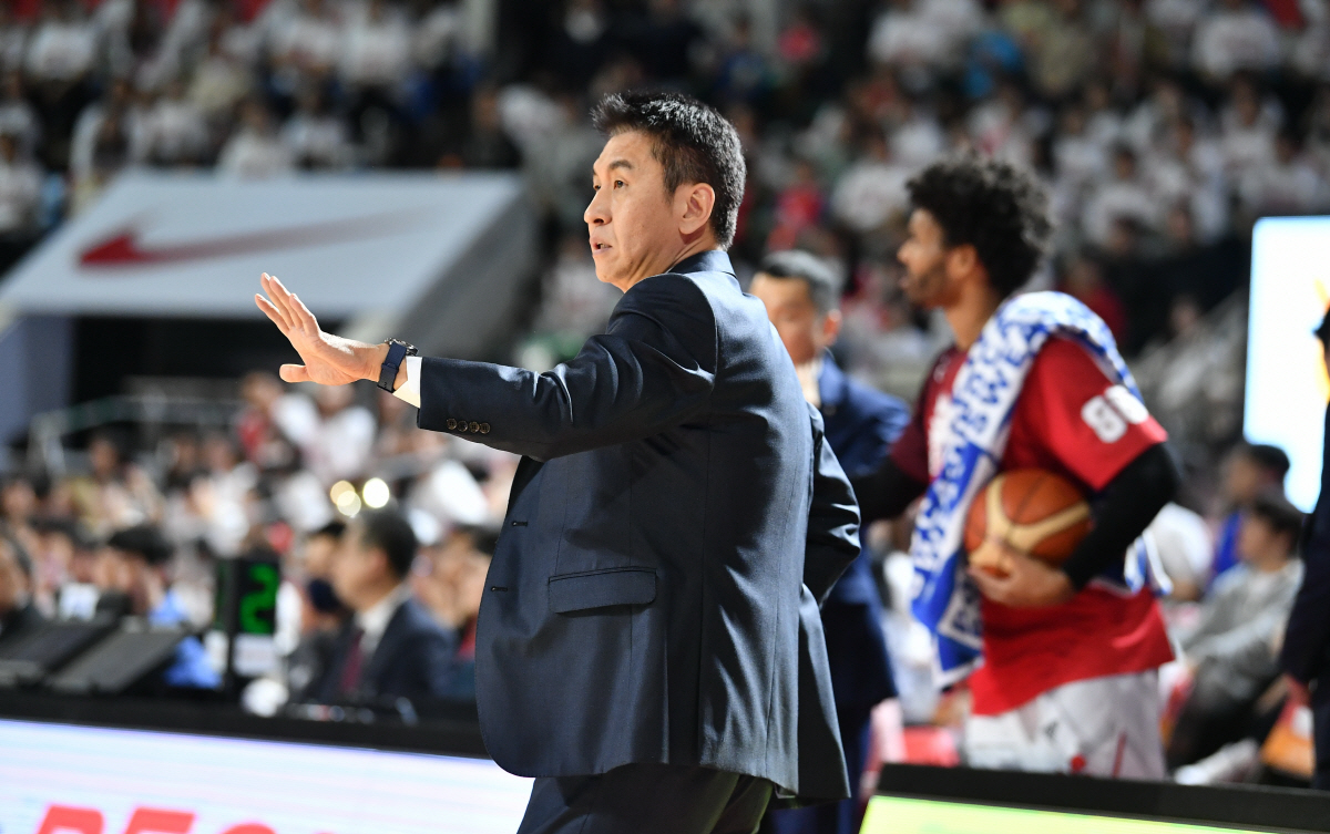 [4강PO 현장코멘트] 김상식 KGC 감독, "스펠맨 득점 더 해줘!"
