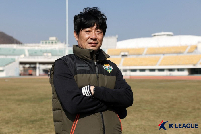 [단독]고심 끝냈다, 김병수 감독 수원 삼성 새 사령탑 확정