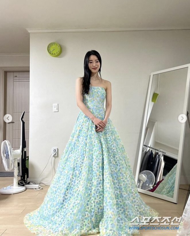 [SC이슈]"연진아, 이 드레스 입었으면…" 임지연, 시상식 드레스 '고…