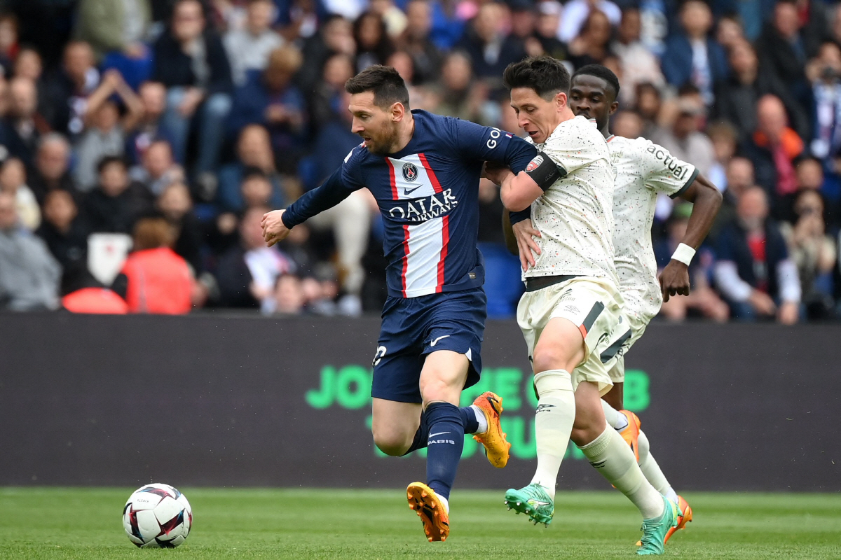 무단 이탈하고도 사우디서 해피 메시-'징계와 항의' 극대노한 PSG, 결…