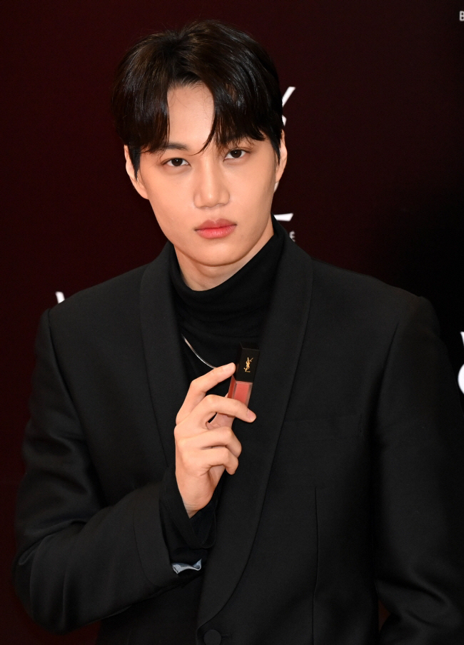 [공식]엑소 카이, 입대 이틀전 무료 팬미팅 개최…유튜브로 생중계