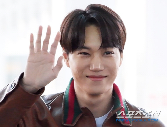 "갑작스러운 입대, 속상하고 아쉬워"…카이, 눈물로 전한 소감 [종합]