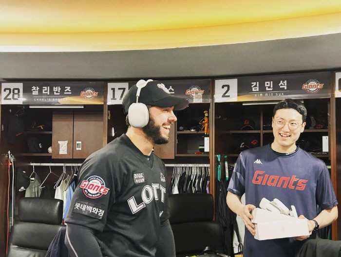 "최고의 아빠가 될 수 있었다" 서튼 감독의 감동, 선수단의 마음에 스며…