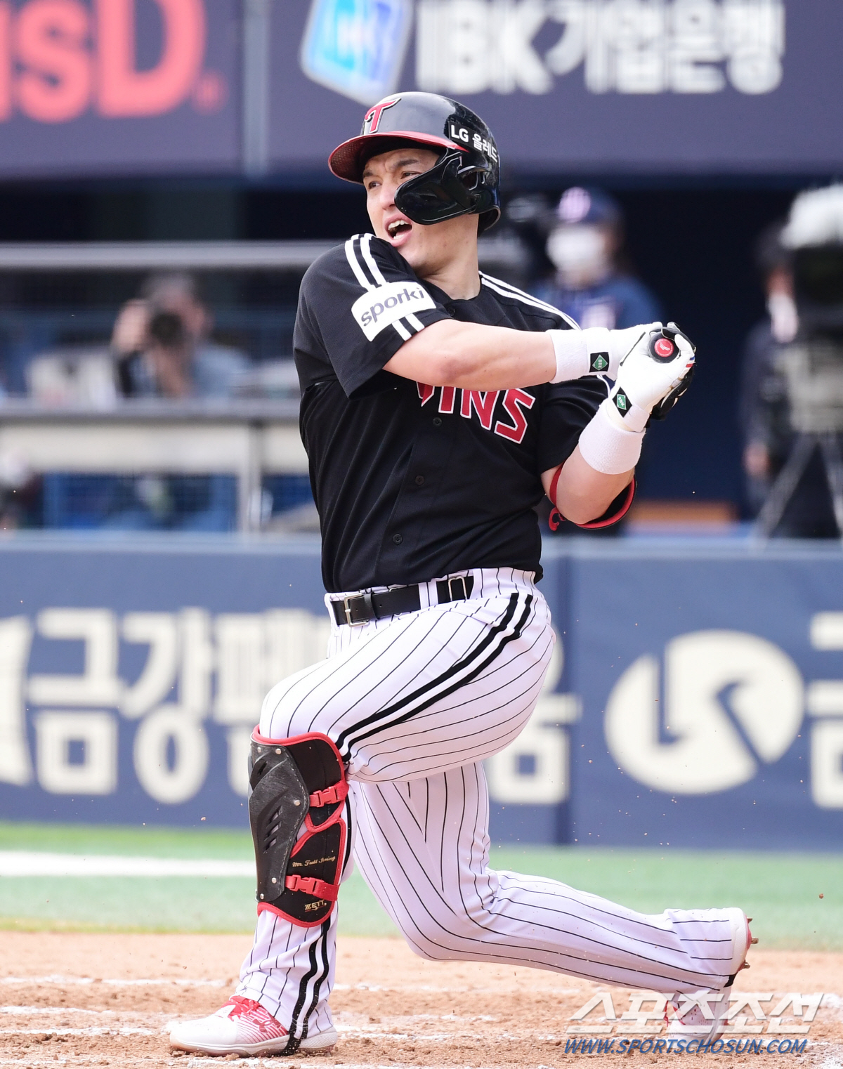 7일 잠실야구장에서 KBO리그 두산과 LG의 경기가 열렸다. 타격하고 있는 LG 박동원. 잠실=송정헌 기자songs@sportschosun.com/2023.05.07/