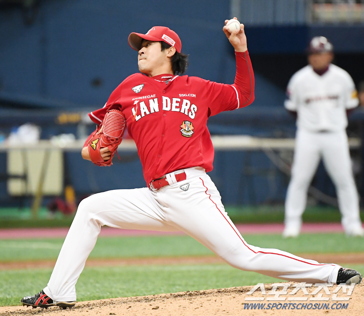 "3연투 안시키겠다"던 어린왕자의 다짐, 11회말 더 숨이 막혔다[고척 …