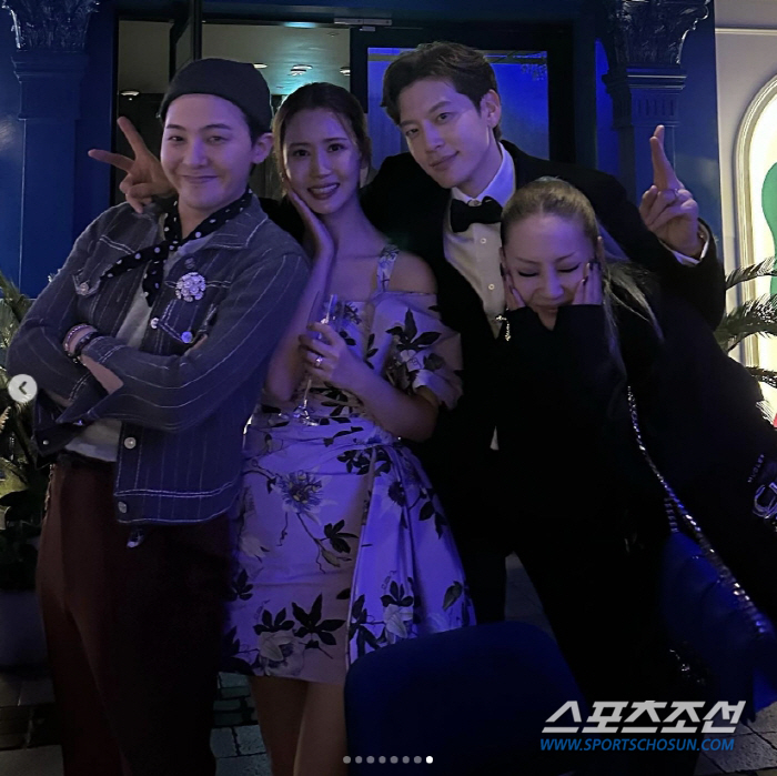 'YG 전성기' 이끈 빅뱅-2NE1 등, 모처럼 한자리에! '양군' 양현…