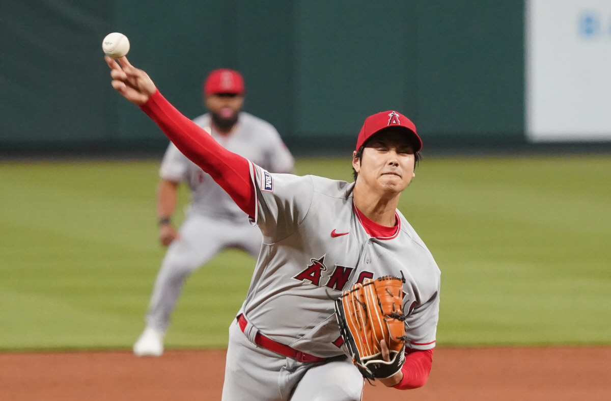 메이저리그 뒤흔든 일본야구, 요시다 16G 연속 안타-기쿠치 개막 5연승…