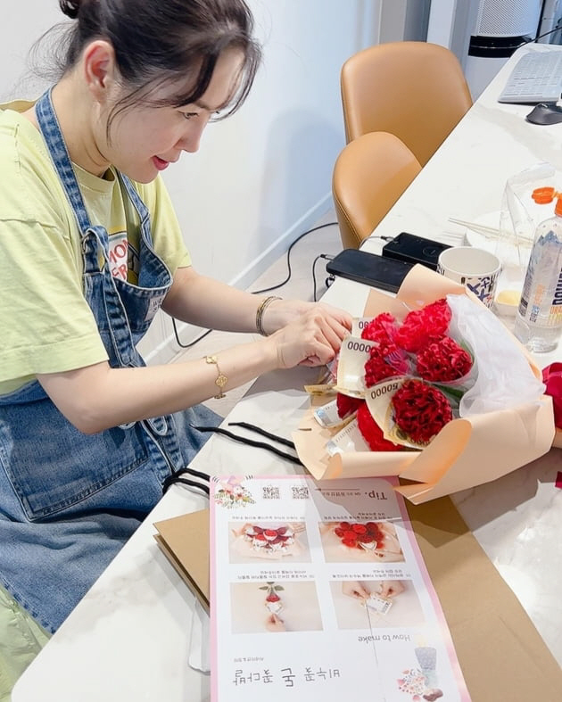 장영란, 카네이션도 직접 만드는 금손 며느리…이러니 ♥한창이 반할 수밖에
