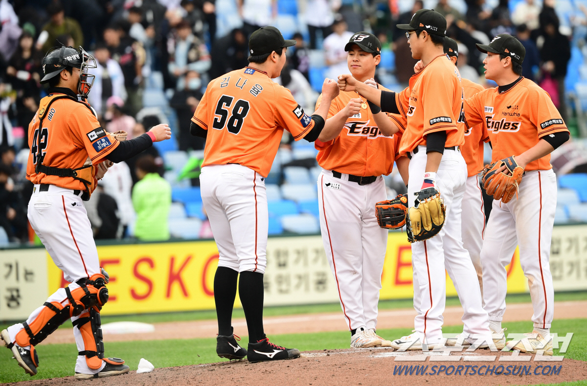 "한화, 만만하게 보다 큰 코 다친다" 국민 유격수의 경계심, 4시간 후…