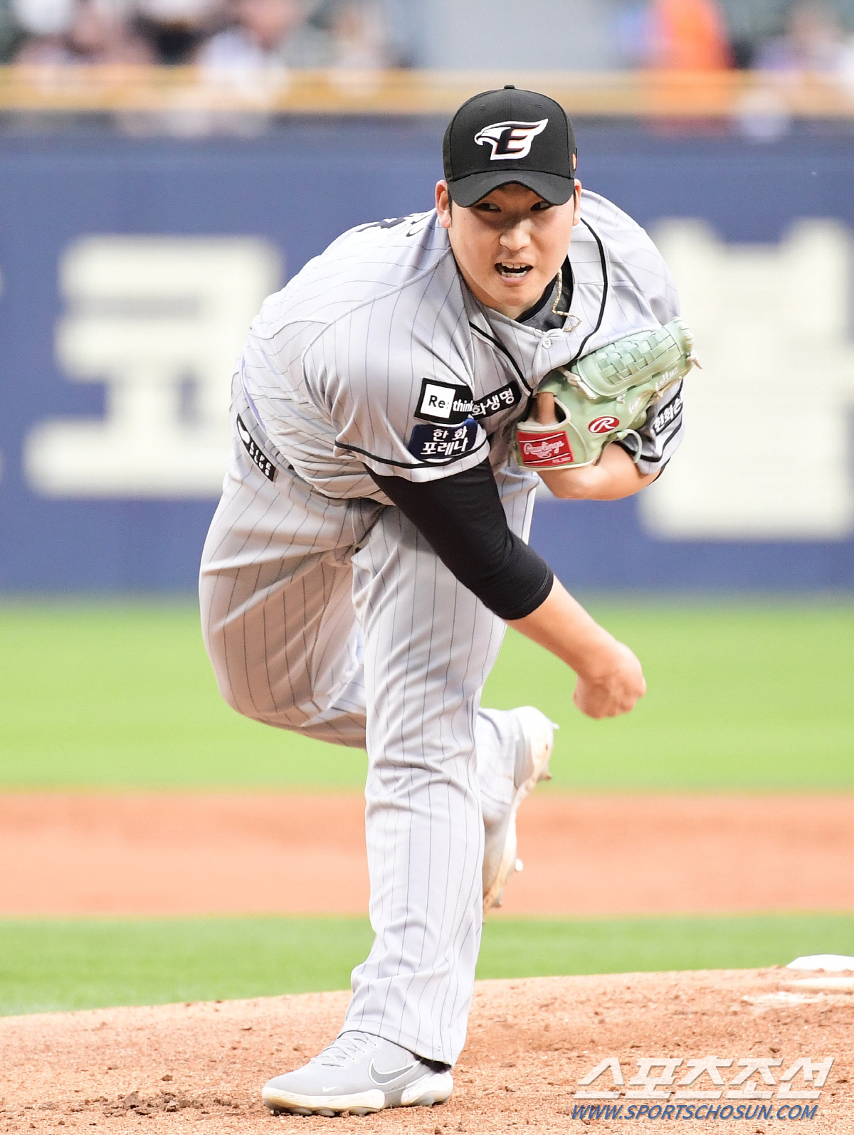 한화 6연패 끊은 김민우, 연승 길목 삼성전 선발 등판, 피홈런 3개 피…