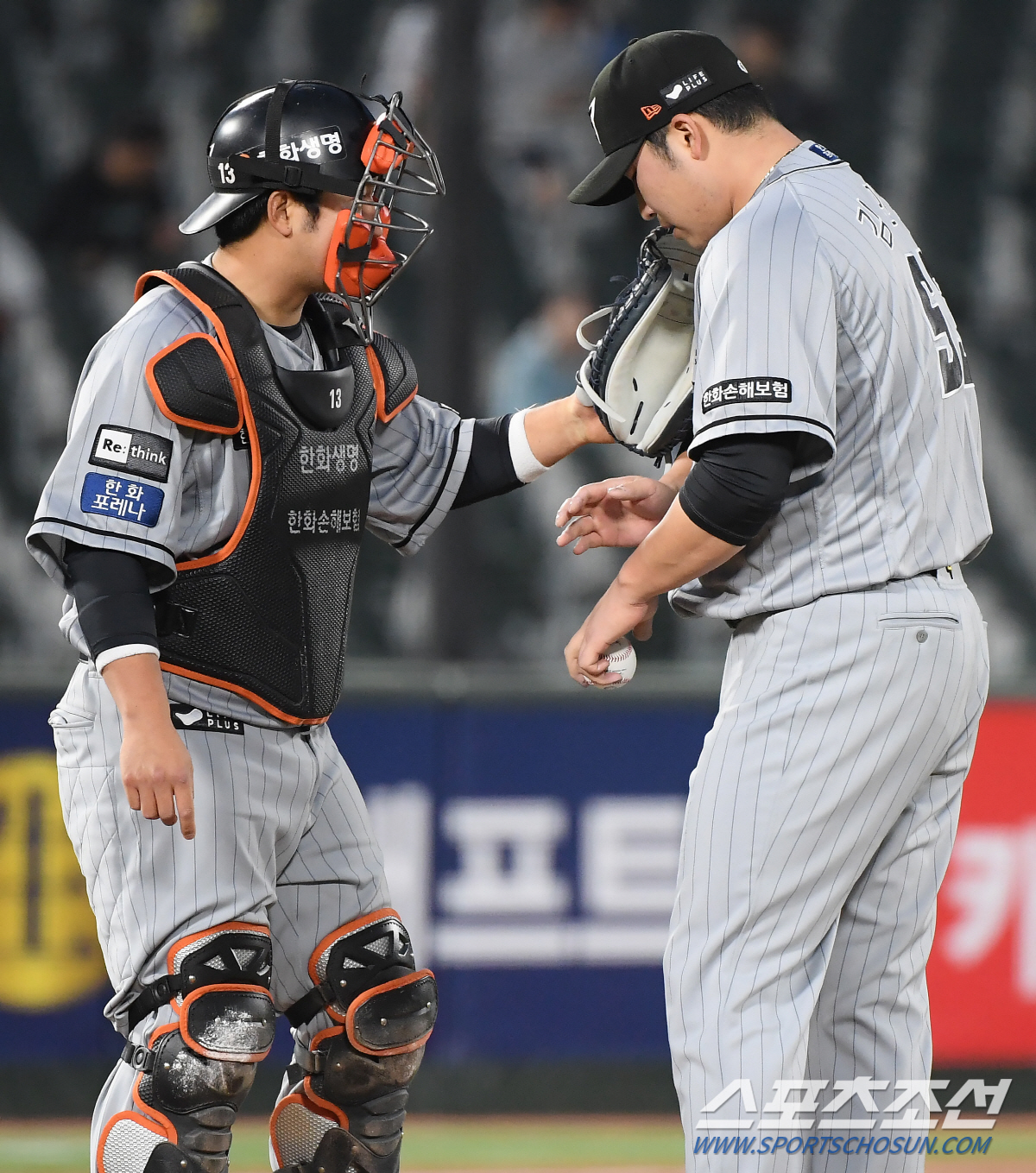 한화 6연패 끊은 김민우, 연승 길목 삼성전 선발 등판, 피홈런 3개 피…