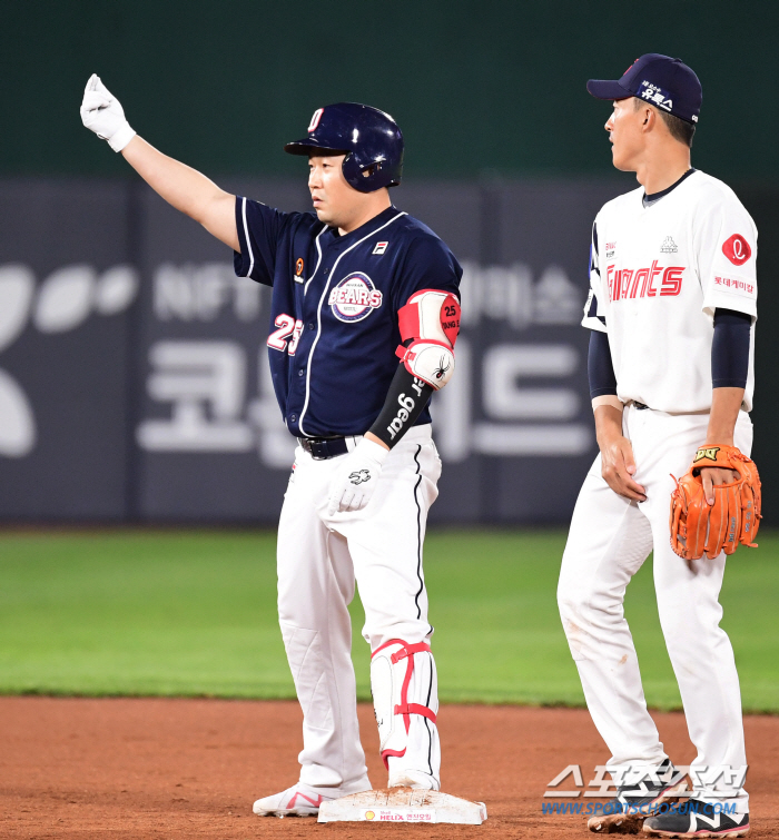 알칸타라 4승&허경민 홈런 포함 3안타…두산 3연패 탈출, 롯데 2연패 …