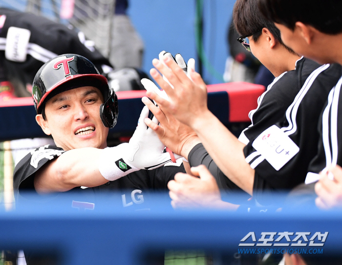 잠실이 좁나? 홈런 1,2위가 LG 박동원, 두산 양석환이라니... 4번…