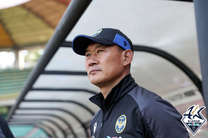 '무리뉴와 지략 대결 가능성' 조성환 인천 감독 "배울게 많은 지도자"