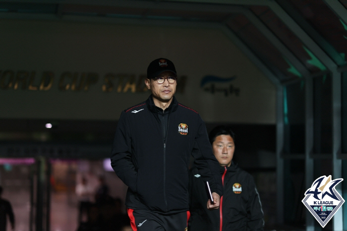 [현장리뷰]익수볼에 통하지 않은 이정효의 '저런 축구', '광주출신' 나…