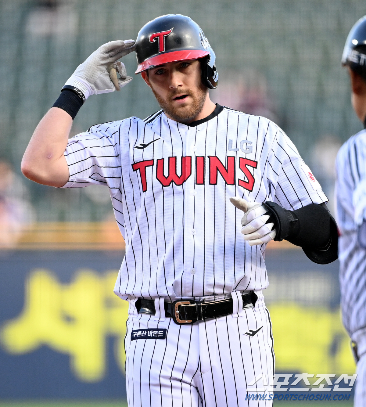 박동원 동점포→신민재 끝내기! '되는 팀' LG의 4연승 질주…키움 5연…