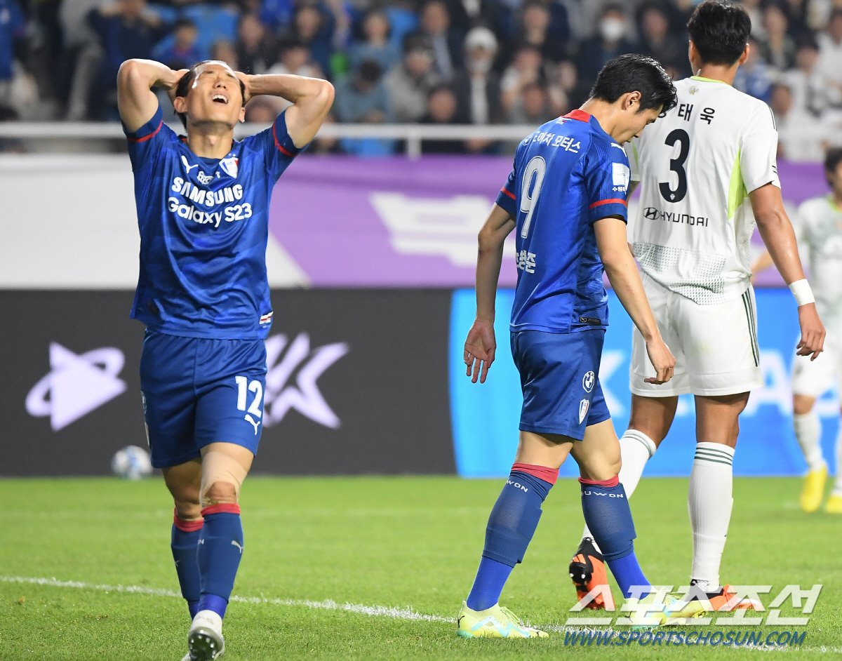 시작도 못한 '병수볼' 최악의 사령탑 데뷔전, 바사니 부상→불투이스 퇴장…