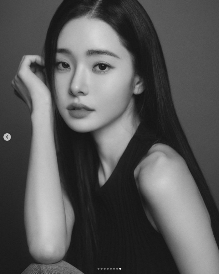 '새로운 식구' 찾은 프리지아, '가품·강예원' 버리고 '새 이미지' 찾…