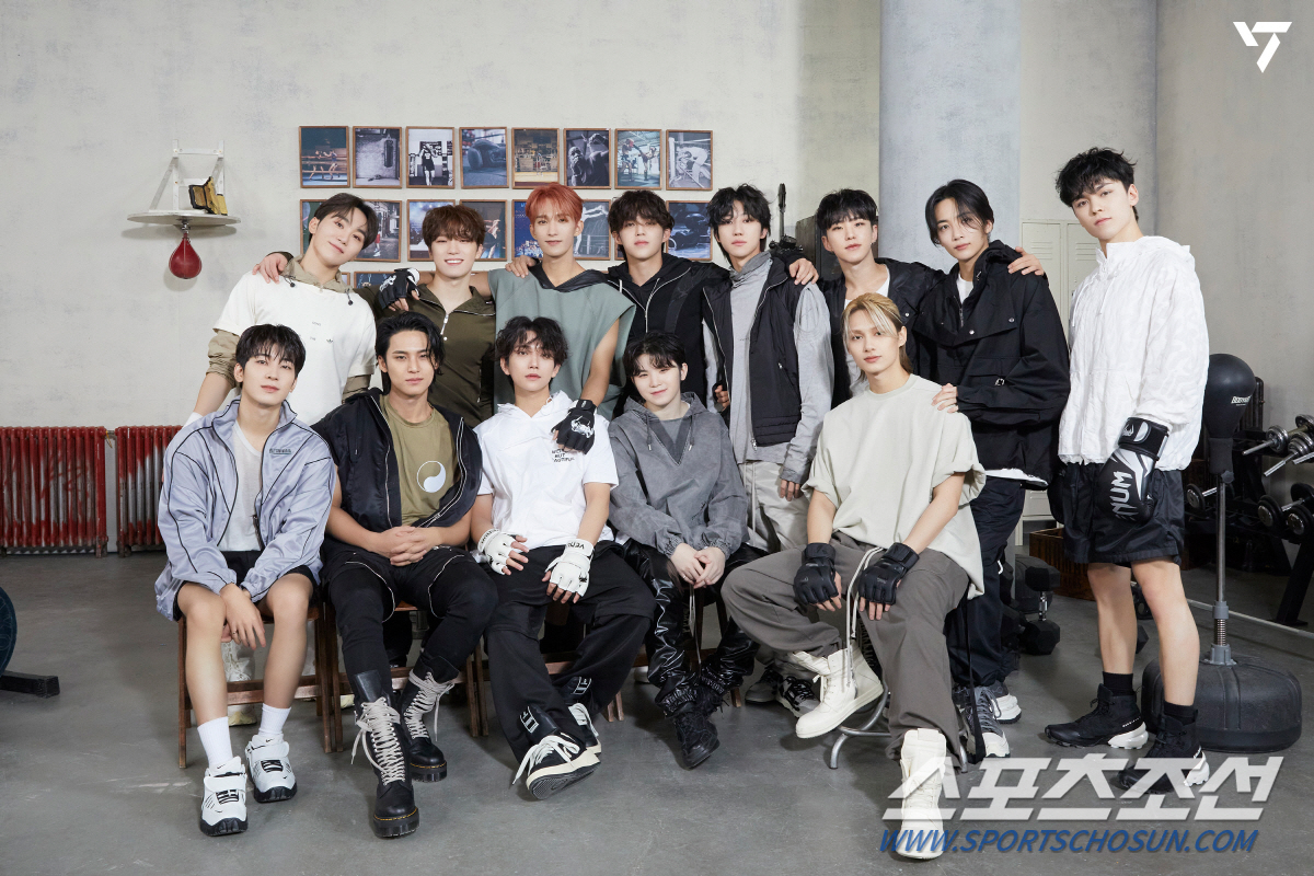 [SC초점] 세븐틴 떴다, 中 대문 자체 개방 왜?