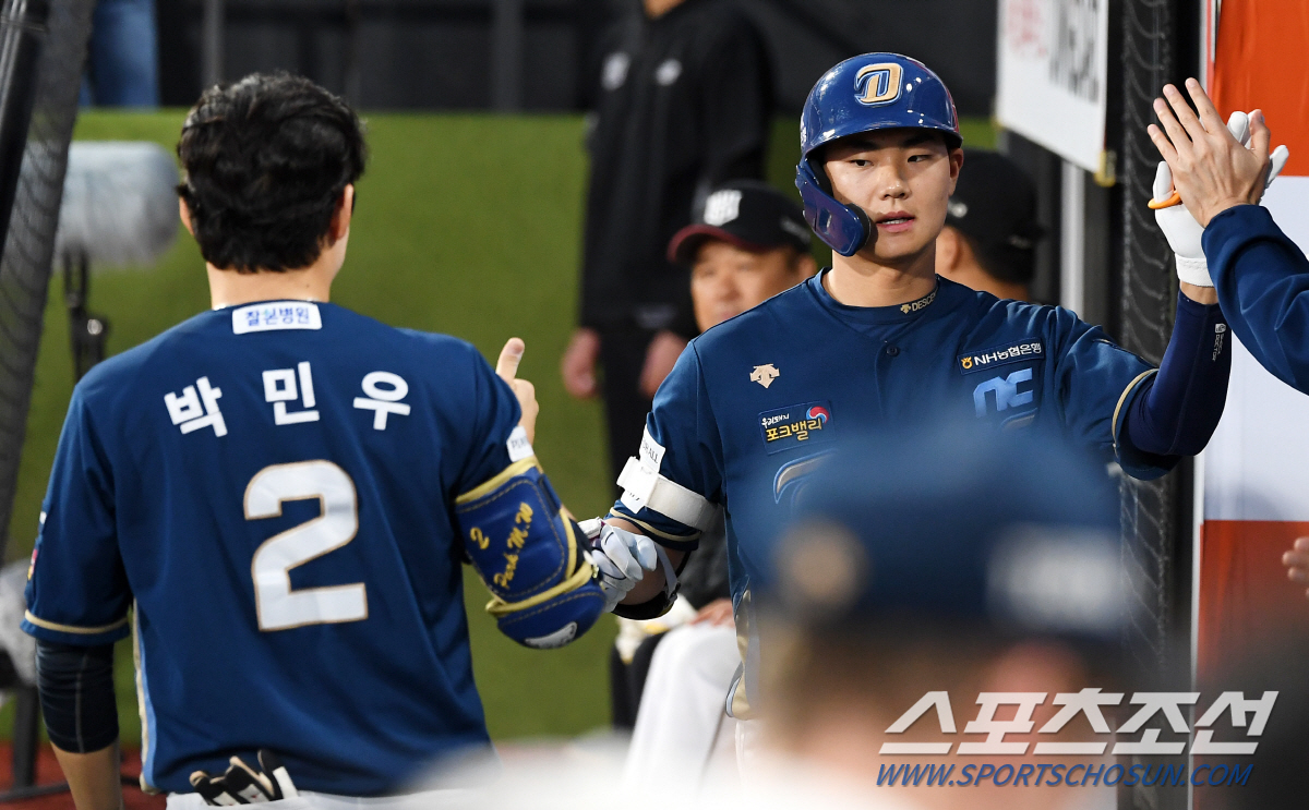 '이대로만 커다오' KBO 유일 스위치히터 김주원...'좌우 모두 홈런포…
