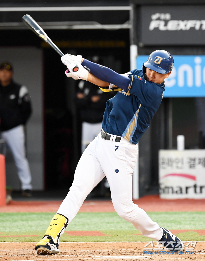 '이대로만 커다오' KBO 유일 스위치히터 김주원...'좌우 모두 홈런포…