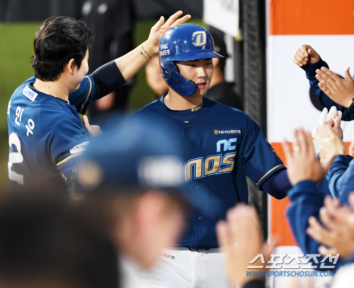 '이대로만 커다오' KBO 유일 스위치히터 김주원...'좌우 모두 홈런포…