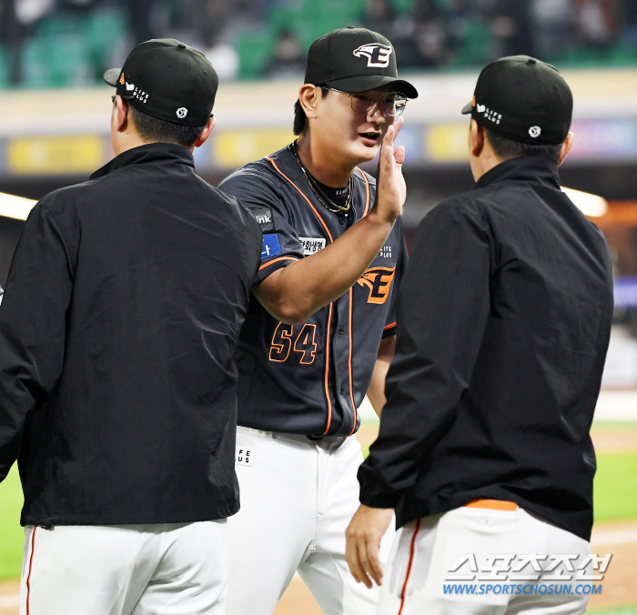 "첫 SV 축하한다"…김서현 임시 클로저 대성공, '최원호 체제' 깔끔한…