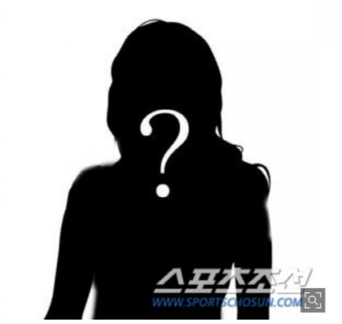 '국악 전공' 30대 女 트로트 가수 사망 "숙소서 숨진채 발견"